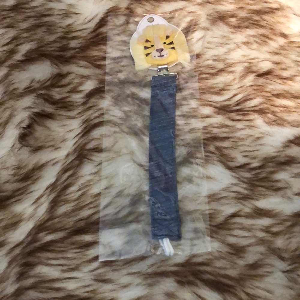 Mud pie paci clip NWT